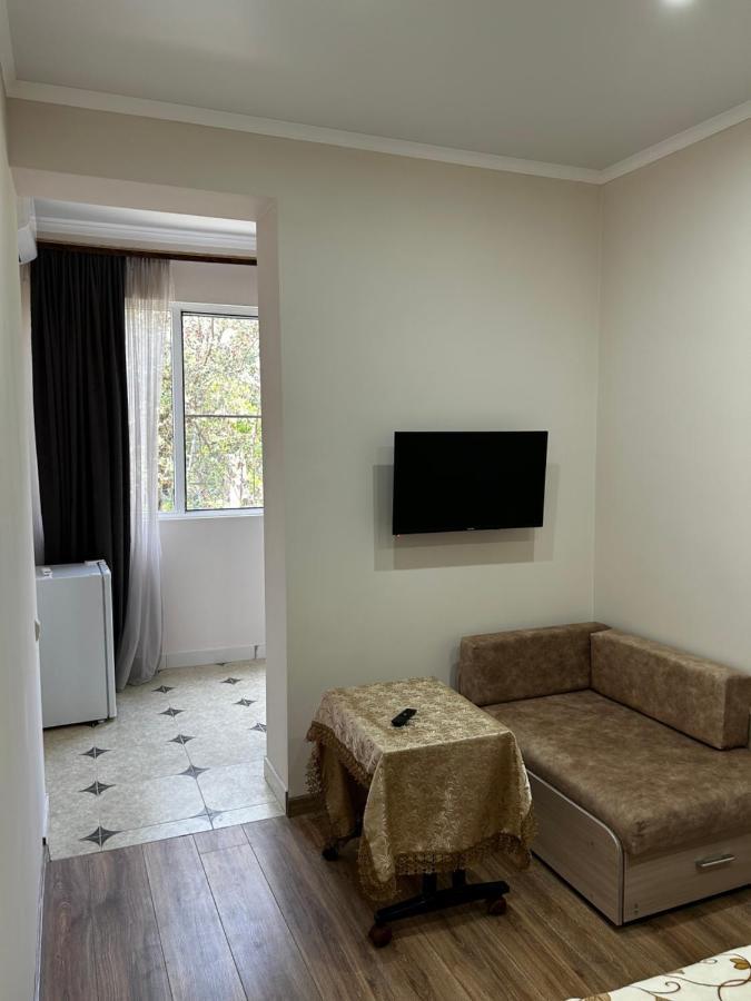 Na Shapsug Guest House Gagra Luaran gambar