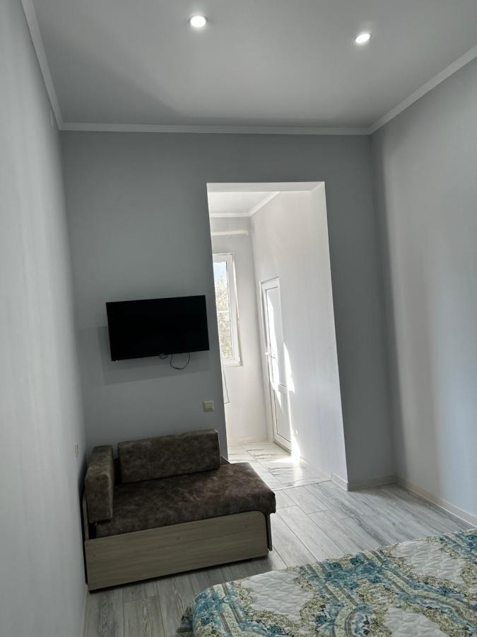 Na Shapsug Guest House Gagra Luaran gambar