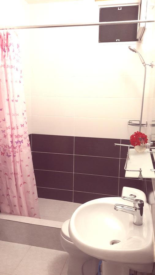 Na Shapsug Guest House Gagra Luaran gambar